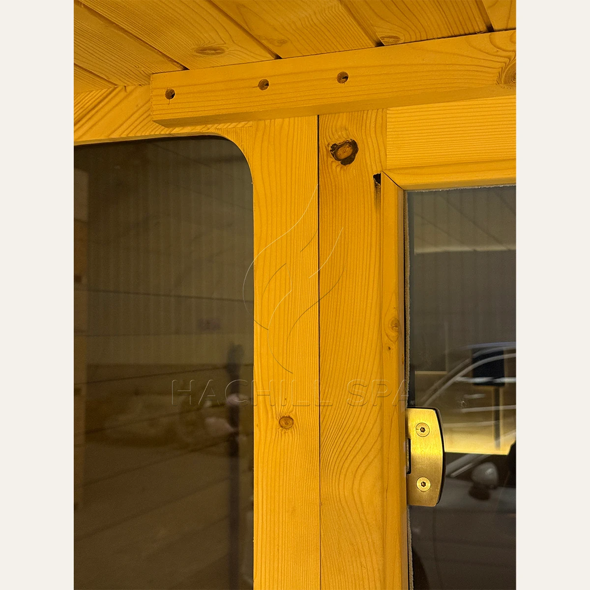 CS22 sauna glass door hardware detail