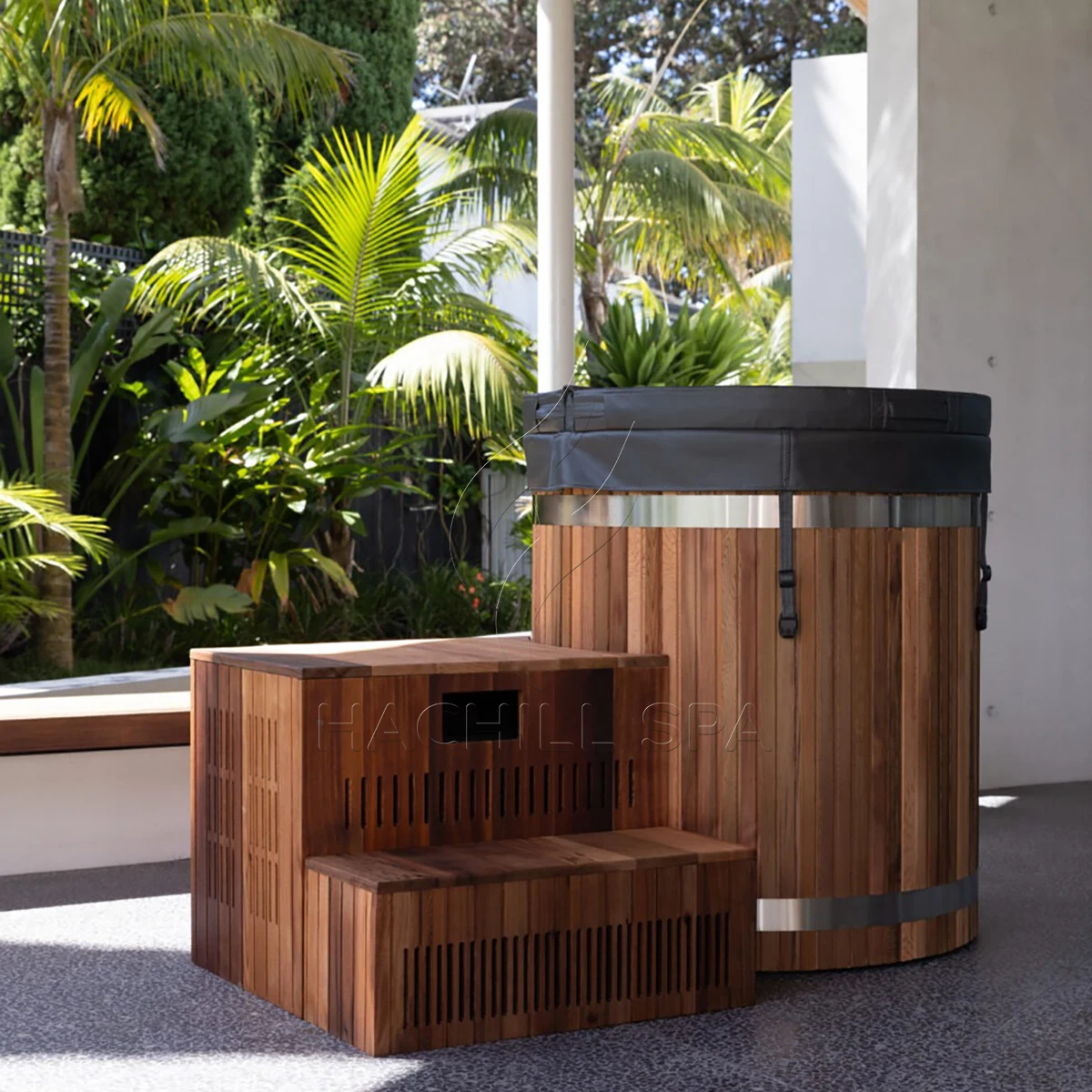CT15 1 person thermowood upright cold plunge front view