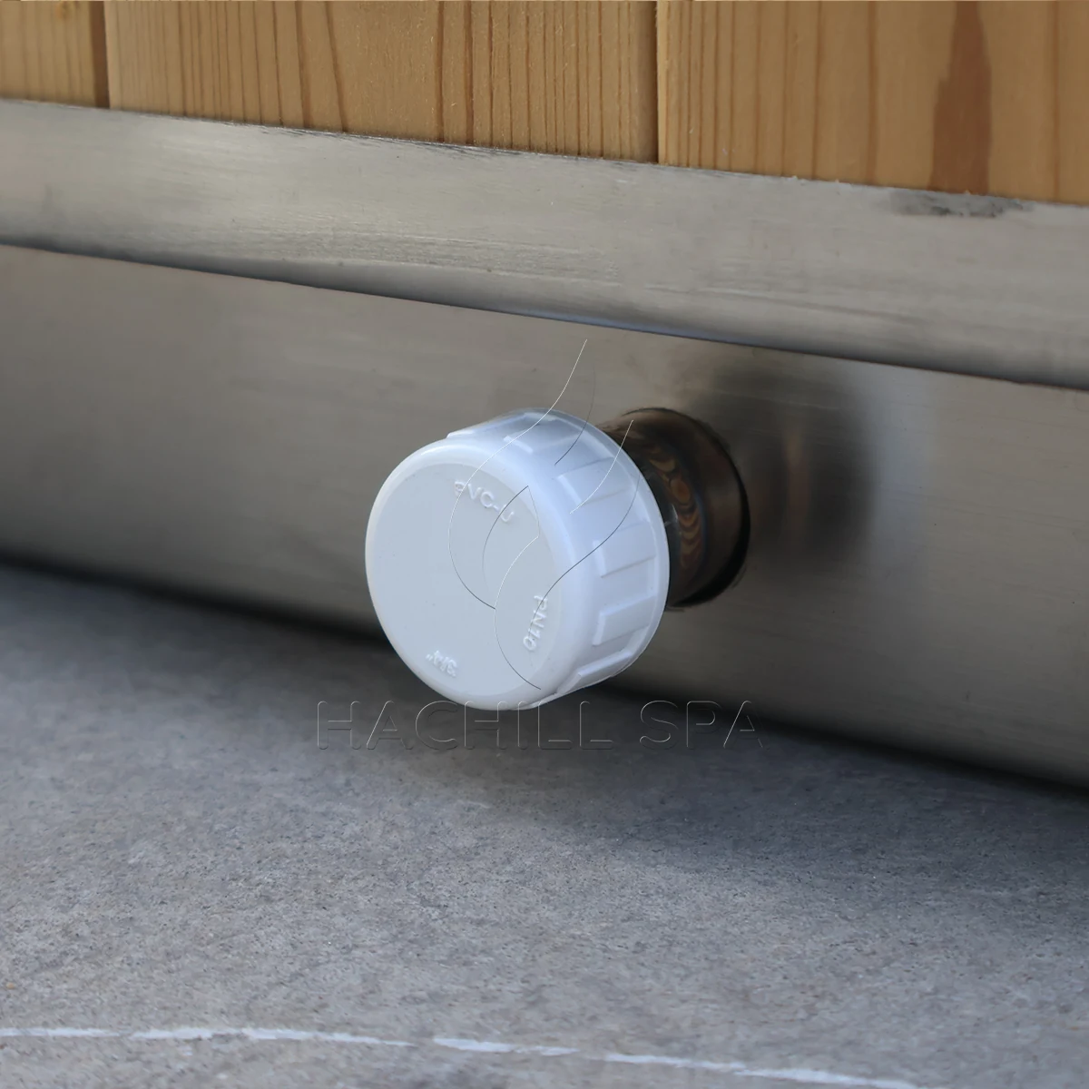 HT18 hot tub drain fitting detail