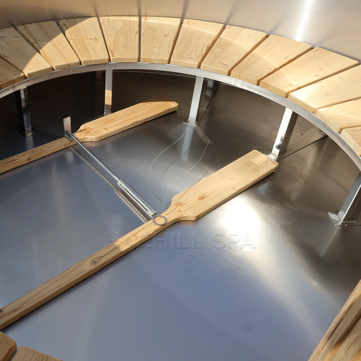 HT19 hot tub interior and wooden seating layout